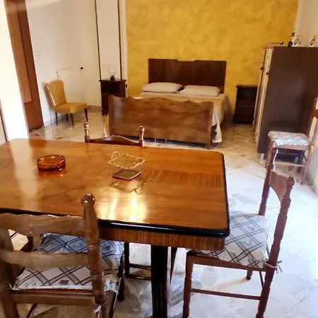 Le Di Nick Corso Dei Mille 175